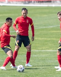  那不勒斯五连胜强势登顶积分榜首  